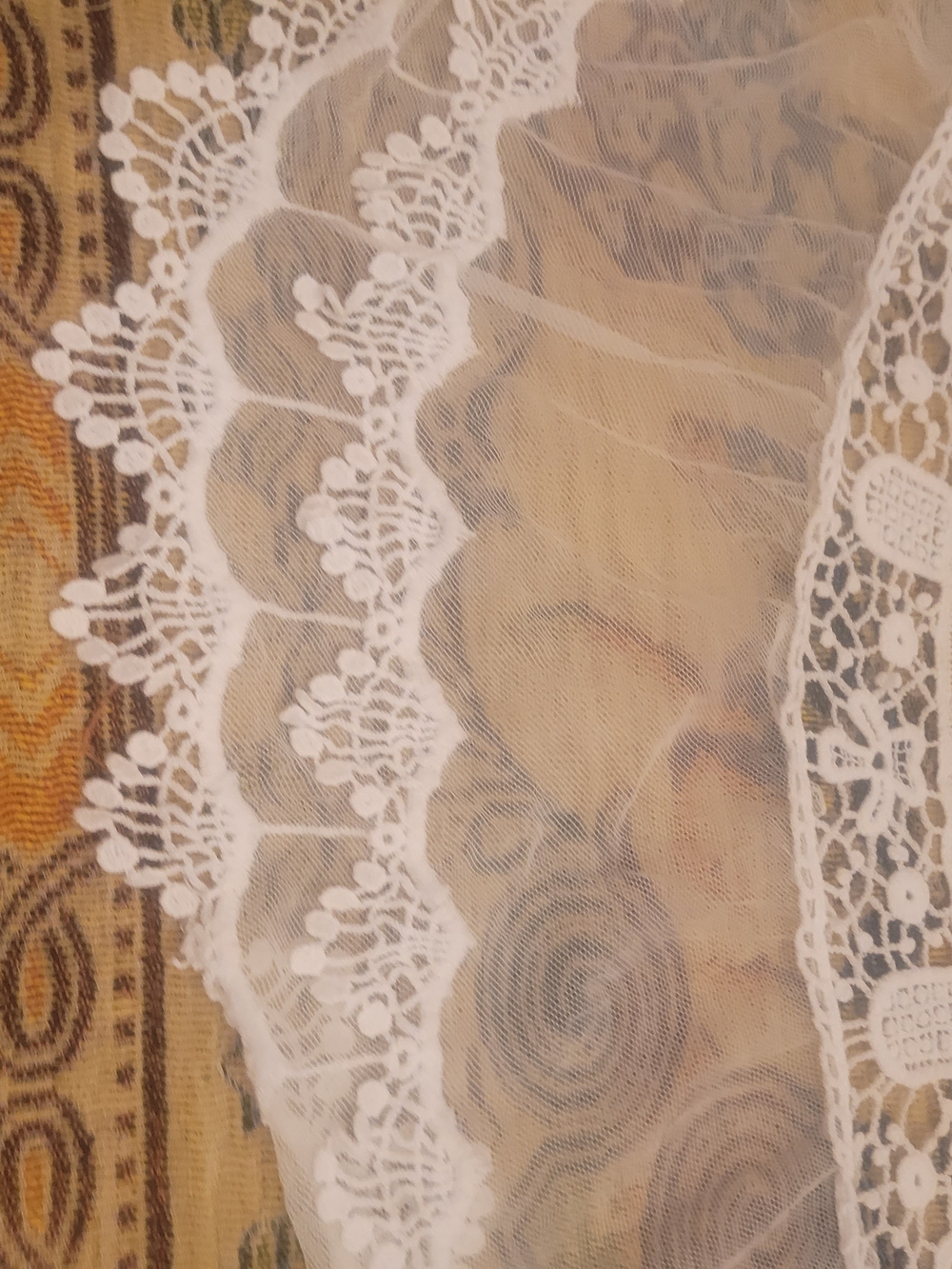 VENUS Sheer White Lace Tie-Front Vest - Picture 13 of 14